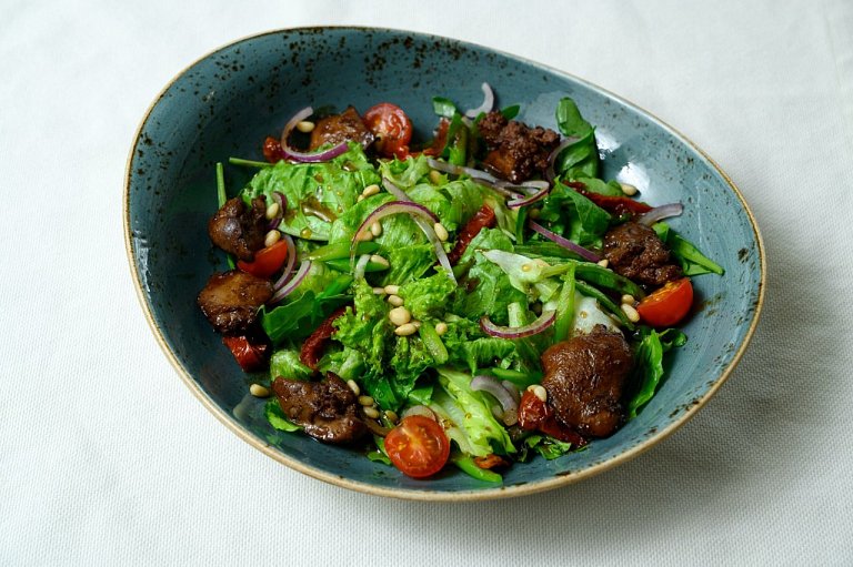 Ю С куриной печенью