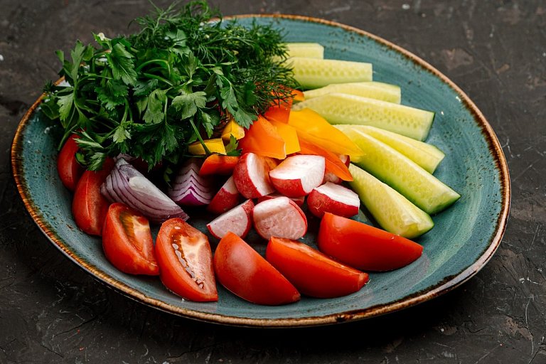 Ю Ассорти из свежих овощей