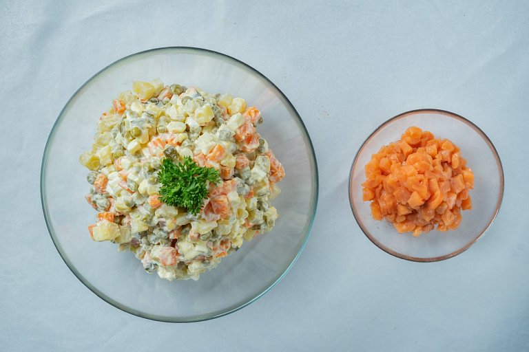 П Оливье с семгой 1,200