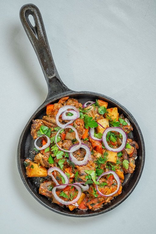 Ю Чашашули с абхазской аджикой