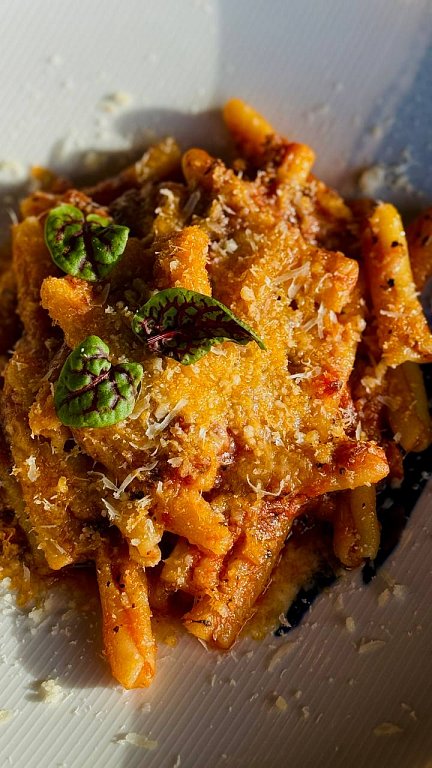 П Казаречче с рагу из бычьих хвостов